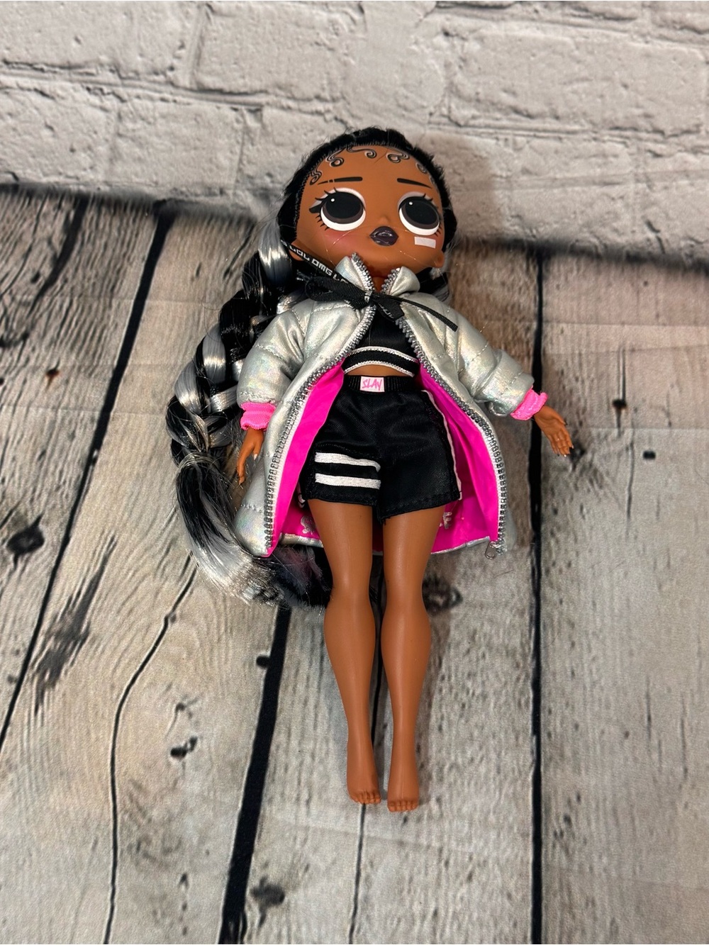 L.O.L. Surprise! O.M.G. Dance Dance Dance B-Gurl Fashion Doll